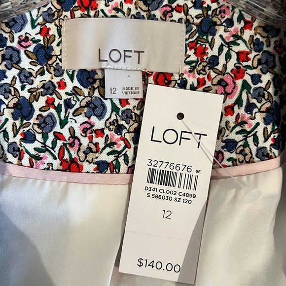 LOFT blazer. Never worn. - Picture 3 of 6